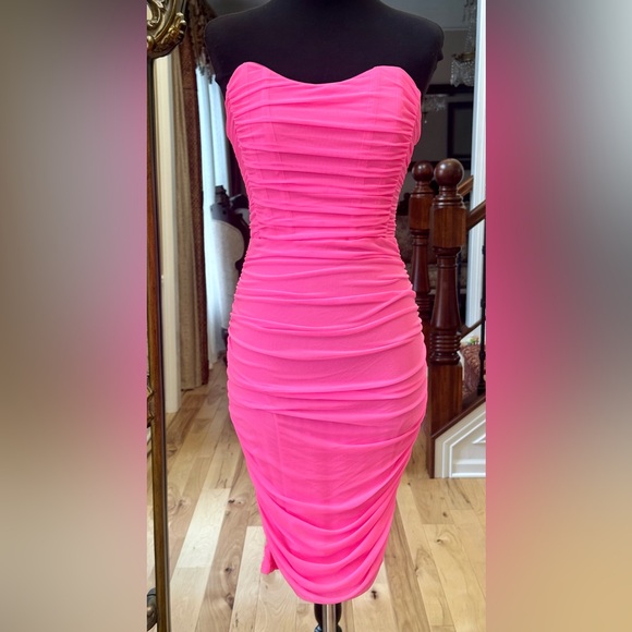 Haute Monde Neon Pink Ruched Strapless Mini Dress New no Tag - Picture 3 of 12